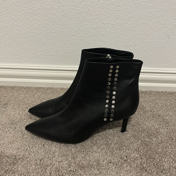 Aquatalia Boots Miana Black Leather Ankle Booties Studded - Picture 5 of 7